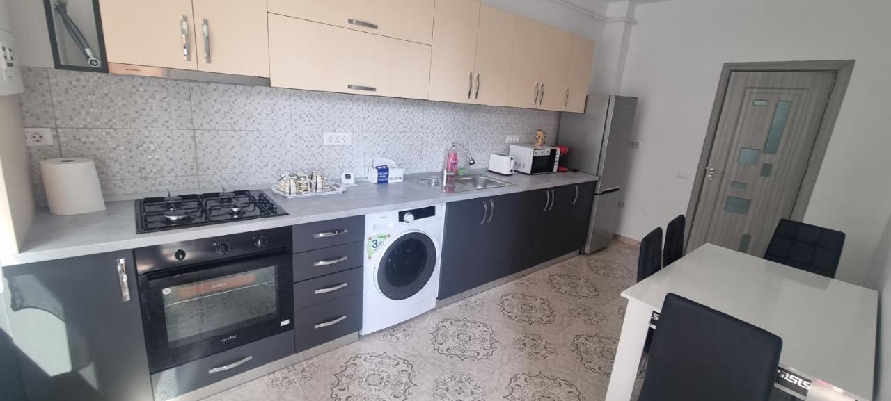 Apartament Mihaela Ramnicu Valcea Bagian luar foto