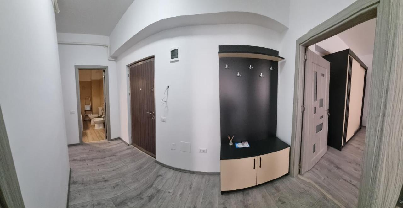 Apartament Mihaela Ramnicu Valcea Bagian luar foto