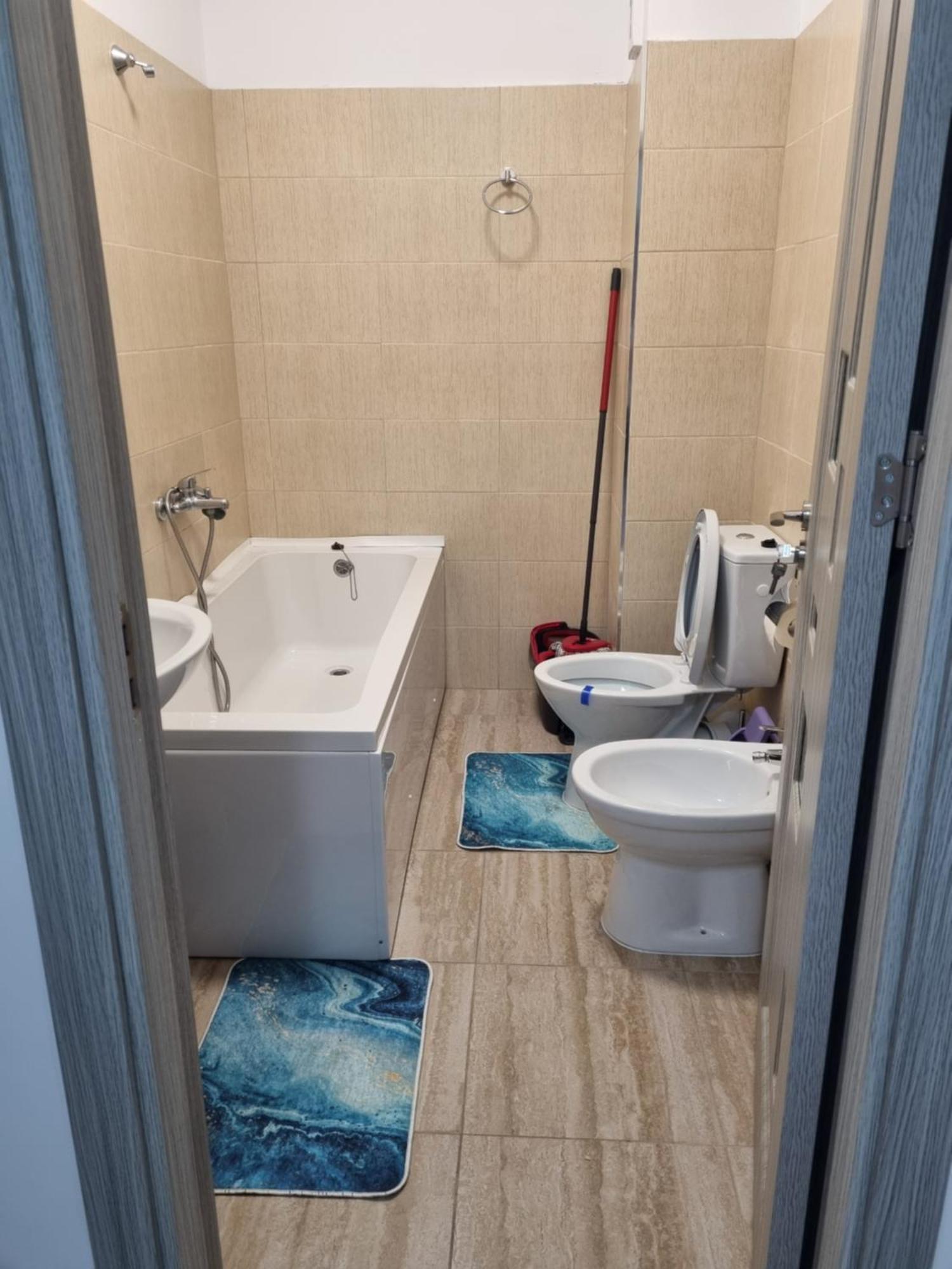 Apartament Mihaela Ramnicu Valcea Bagian luar foto