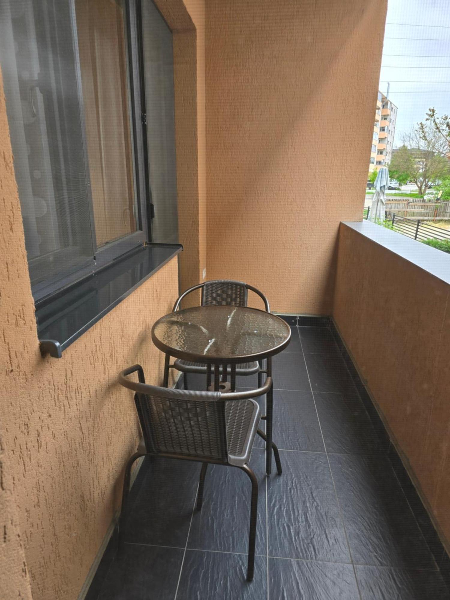 Apartament Mihaela Ramnicu Valcea Bagian luar foto